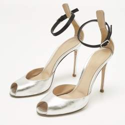 Pre Owned Gianvito Rossi Silver Leather  Ankle Strap Sandals Size 39.5