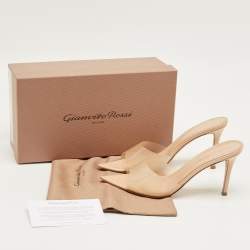 Pre Owned Gianvito Rossi Beige PVC Elle Slide Sandals Size 40