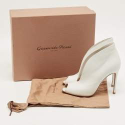 Pre Owned Gianvito Rossi White Leather Vamp Booties Size 37.5