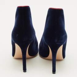 مملوكة مسبقًا حذاء بوت كاحل جينفيتو روسي "ميرال" دانتيل علوي مخملي أزرق بحري مقا�س 35.5