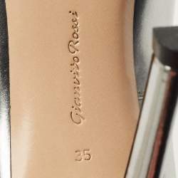 Pre Owned Gianvito Rossi Ankle Cuff Size 35 Silver Patent Leather Pumps