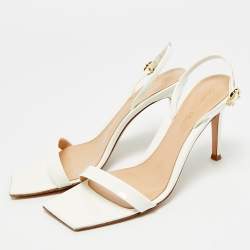 Pre Owned صندل جيانفيتو روسي برباط كاحل جلد و بي في سي بيج مقاس 36