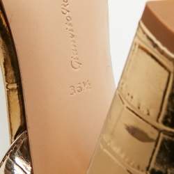 Pre Owned صندل جيانفيتو روسي بورتوفينو جلد مذهب بنقشة جلد التمساح بحزام كاحل مقاس 36.5