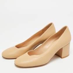Pre Owned Gianvito Rossi Size 36 Beige Leather  Round  Toe Pumps