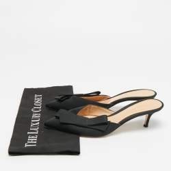 مملوكة مسبقًا Gianvito Rossi Kyoto Bow Size 38.5 Black Canvas Mules