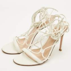 Pre Owned صندل جيانفيتو روسي سيلفي جلد أبيض مقاس 38.5