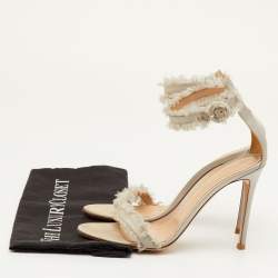 مملوكة مسبقًا Gianvito Rossi Caribe Size 39 Light Grey Satin Ankle Strap Sandals