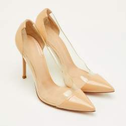 مملوكة مسبقًا حذاء كعب عالي جيانفيتو روسي بليكسى جلد لامع وبي في سي بيج/شفاف مقدمة مدببة مقاس 39.5