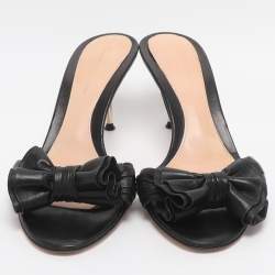 Pre Owned Gianvito Rossi Size 39 Black Leather Bow Slide Sandals