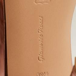 Pre Owned Gianvito Rossi Ribbon Size 39.5 Transparent/Rose Gold Patent Leather and PVC Slingback Sandals