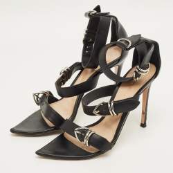 مملوكة مسبقًا صندل جيانفيتو روسي أبيض جلد بحزام عند الكاحل مقاس 39