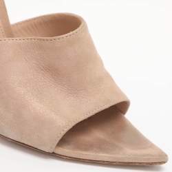 Pre Owned صندل سلايد غينافيتو روسي إللي سويدي بيج لامع مقاس 39