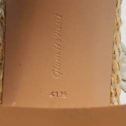 مملوكة مسبقًا Gianvito Rossi Size 41.5 White Woven Leather Ankle Strap Block Heel Sandals