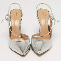 مملوكة مسبقًا Gianvito Rossi 105 Size 39.5 Silver Leather D'orsay Pumps