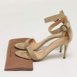 Pre Owned Gianvito Rossi Portofino Size 39 Grey Suede Ankle Strap Sandals