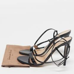 مملوكة مسبقًا صندل جيانفيتو روسي مانهاتن جلد أسود لامع بحزام للكاحل مقاس 38