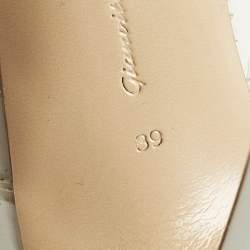 مملوكة مسبقًا صندل جيانفيتو روسي جابي من البي في سي الشفاف والجلد الأبيض بحزام كاحل مقاس 39