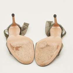 مملوكة مسبقًا Gianvito Rossi Metropolis Size 36 Black PVC Slingback Sandals