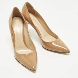 مملوكة مسبقًا Gianvito Rossi Size 39 Beige Patent Leather Pumps