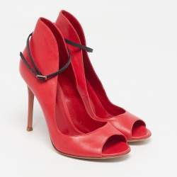 Pre Owned حذاء بوت للكاحل جيانفيتو روسي سويدي أحمر لامع بمقاس 37