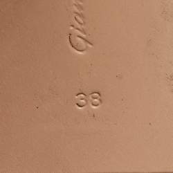 Pre Owned Gianvito Rossi Size 38 Black Patent Leather Slingback  Block Heel Pumps