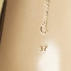 Pre Owned Gianvito Rossi Bijoux Size 37 Gold Leather Ankle Strap Sandals