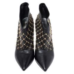 Pre Owned Gianvito Rossi Black Leather Studded Ankle Boots Size 37.5
