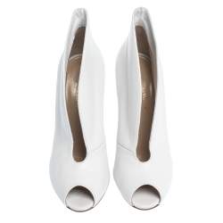 Pre Owned Gianvito Rossi White Leather V Neck Peep Toe Booties Size 36