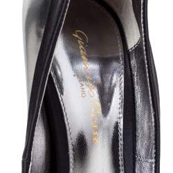 Pre Owned Gianvito Rossi Metallic/Black Leather and Satin Pointed Toe Pumps Size 35.5