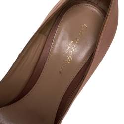 Pre Owned Gianvito Rossi Beige Satin Pointed Toe Pumps Size 39.5