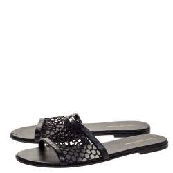 Pre Owned Gianvito Rossi Black Fish Net And Leather Trim Flat Sandals Size 38.5