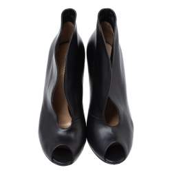 Pre Owned Gianvito Rossi Black Leather V-neck Peep Toe Ankle Booties Size 38.5