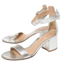 Pre Owned Gianvito Rossi Metallic Silver Leather Portofino Sandals Size 37