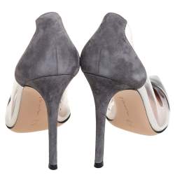 Pre Owned Gianvito Rossi Silver/Grey PVC And Leather Pointed Toe Pumps Size 39