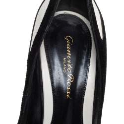 Pre Owned Gianvito Rossi Monochrome Suede And Leather Cutout Pointed Toe Pumps Size 37.5