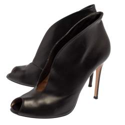 Pre Owned Gianvito Rossi Black Leather Vamp Peep Toe Slip On Booties Size 41