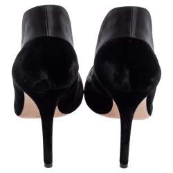 Pre Owned Gianvito Rossi Black Tuxedo Velvet Pumps Size 37.5