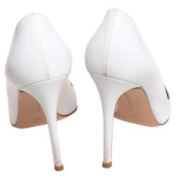 Pre Owned Gianvito Rossi White Leather Pointed Toe Pumps Size 37
