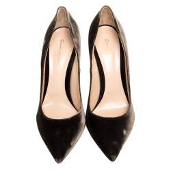 Pre Owned Gianvito Rossi Dark Green Velvet Pointed Toe Pumps Size 41.5