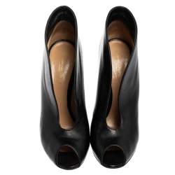 Pre Owned Gianvito Rossi Black Leather V-Neck Peep Toe Ankle Booties Size 40