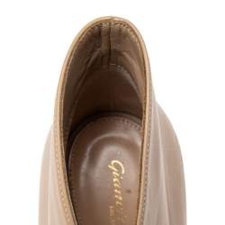 Pre Owned Gianvito Rossi Beige Leather V Neck Peep-Toe Ankle Booties Size 39
