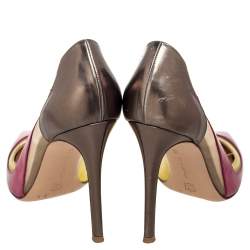 Pre Owned Gianvito Rossi Tri-Color Metallic Leather and Mesh Paneled Pointed-Toe Pumps Size 38.5