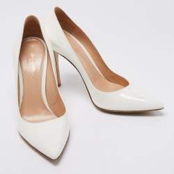 Pre Owned حذاء كعب عالي جيانفيتو روسي جلد أبيض لامع مقدمة مدببة مقاس 38