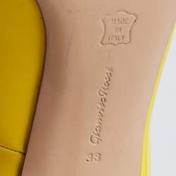 Pre Owned Gianvito Rossi Yellow Patent Leather Pointed Toe Pumps Size 38
