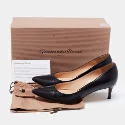 Pre Owned Gianvito Rossi Black Leather Pointed Toe Pumps Size 35.5