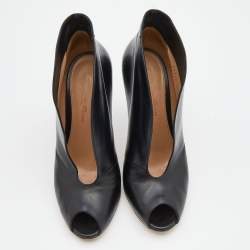 Pre Owned Gianvito Rossi Black Leather Vamp Peep Toe Booties Size 37.5