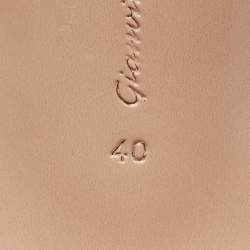 Pre Owned Gianvito Rossi Black/White Leather Pointed Toe Slingback Pumps Size 40