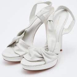 Pre Owned Gianvito Rossi White Leather Strappy Platfrom Sandals Size 37.5