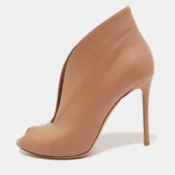 Pre Owned Gianvito Rossi Beige Leather Vamp Booties Size 40