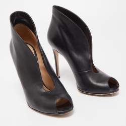 Pre Owned Gianvito Rossi Black Leather Vamp Peep Toe Booties Size 38